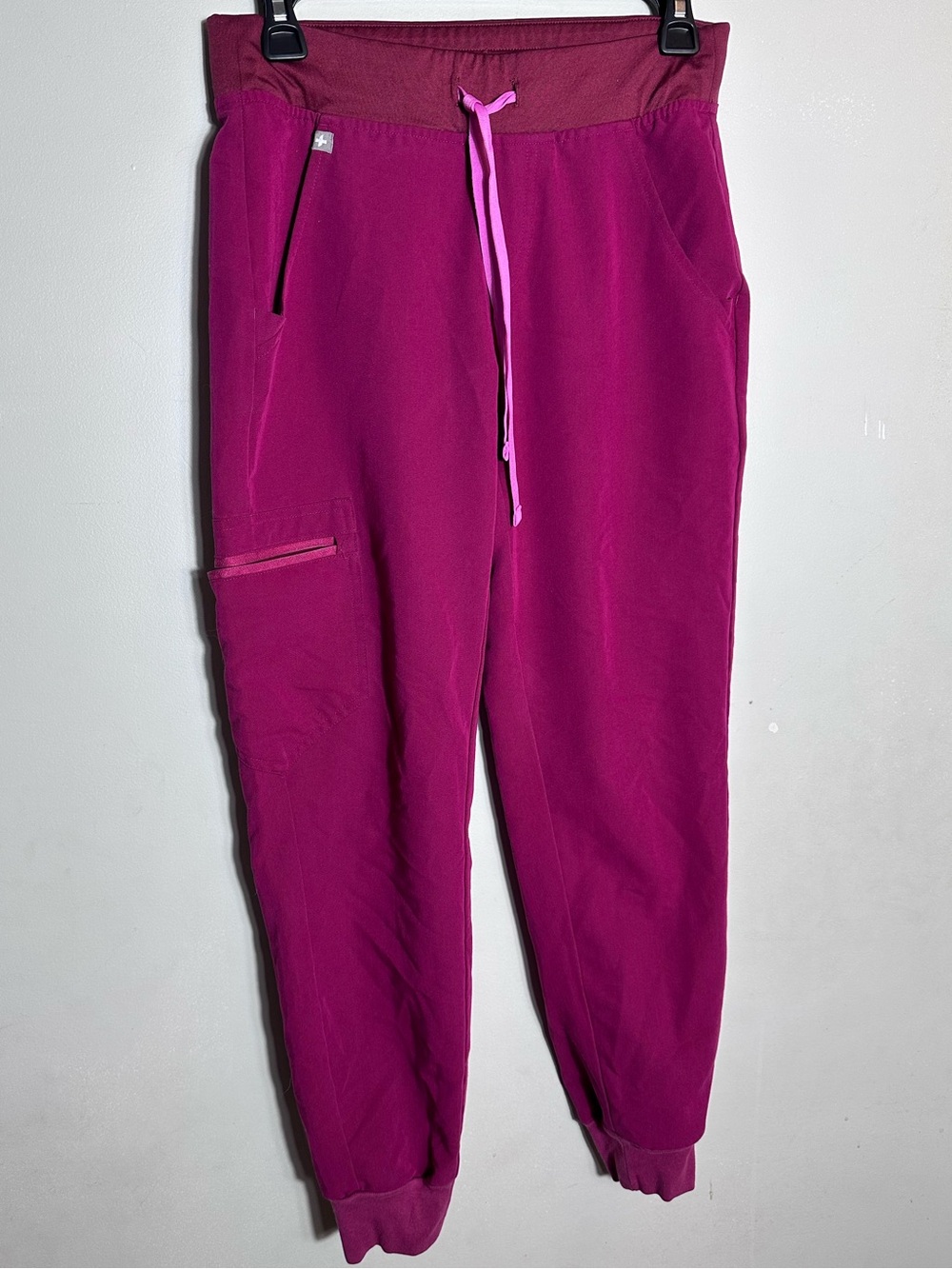Figs Zamora Magenta Jogger Scrub Pants with Pink Drawstring